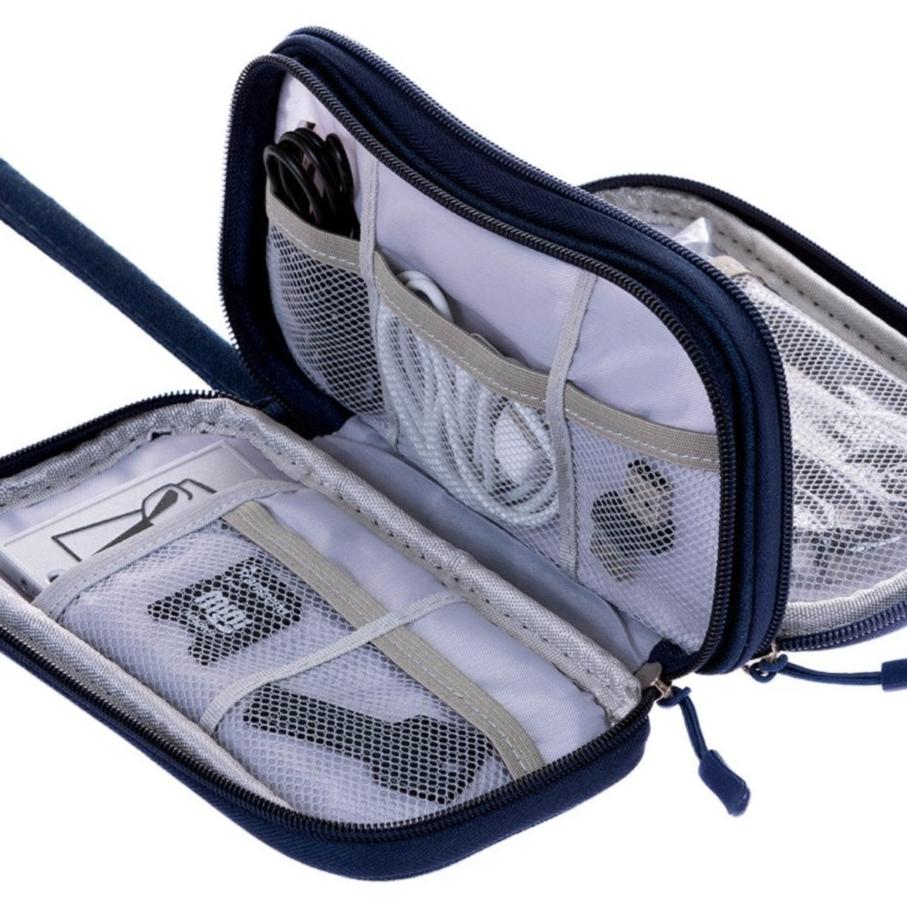 Bolsa organizadora ELUX para guardar cargadores, cables y pequeños accesorios.